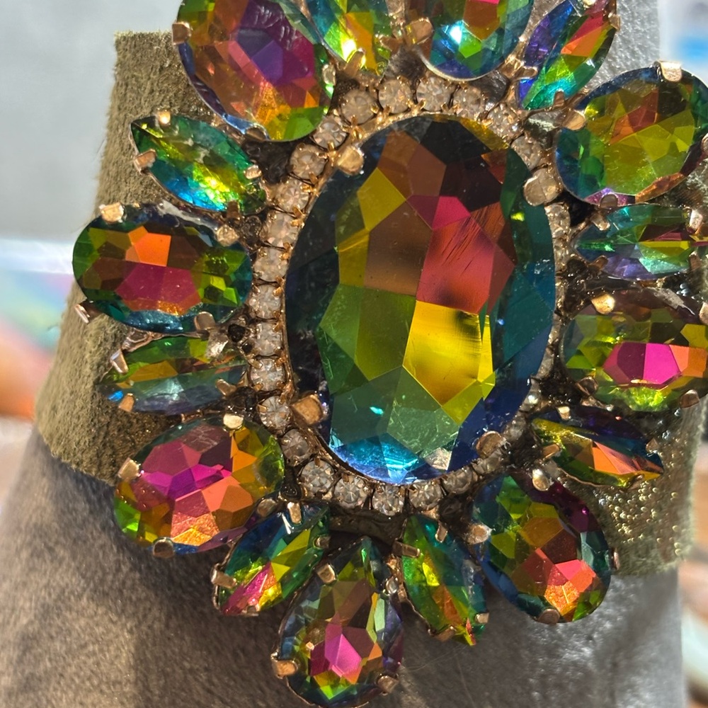 Multicolor large crystal on leather strap bracelet(adjustable)!